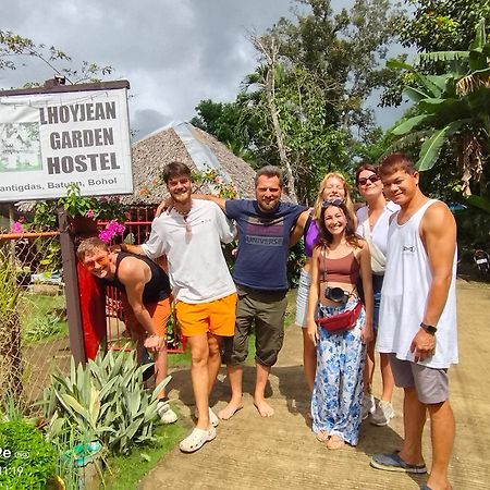 Lhoyjean Garden Hostel Batuan Bagian luar foto