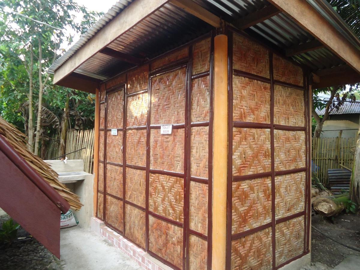 Lhoyjean Garden Hostel Batuan Bagian luar foto