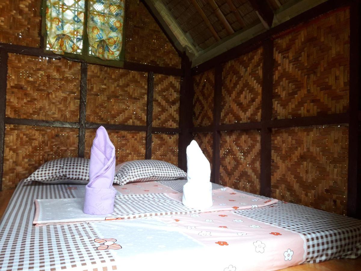 Lhoyjean Garden Hostel Batuan Bagian luar foto