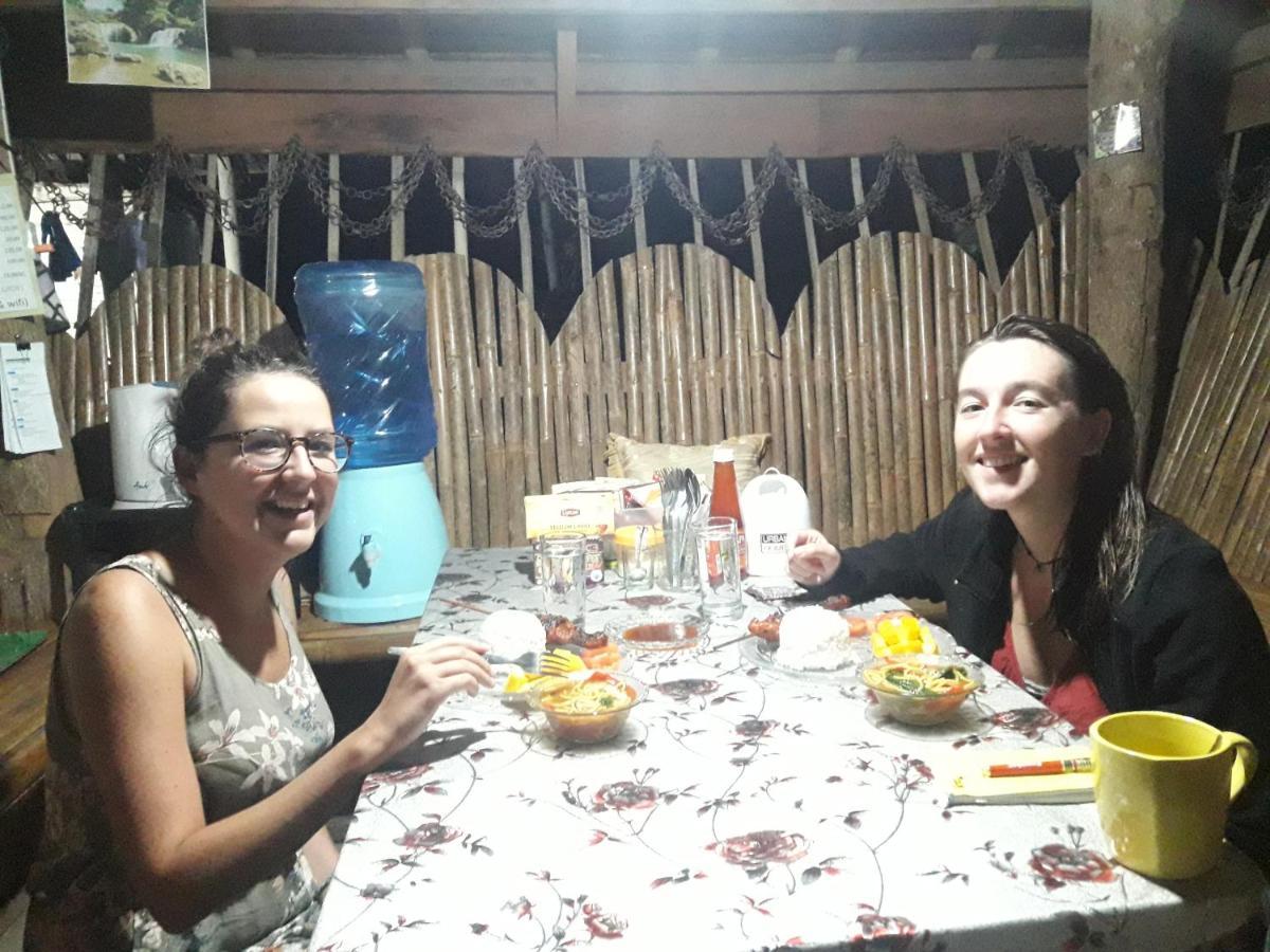 Lhoyjean Garden Hostel Batuan Bagian luar foto