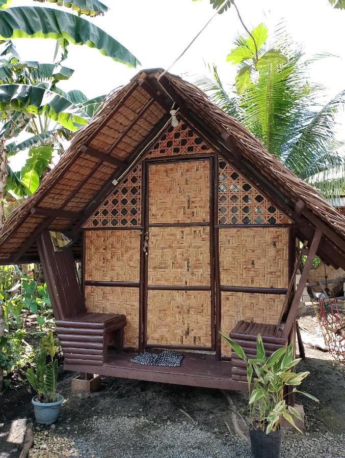 Lhoyjean Garden Hostel Batuan Bagian luar foto