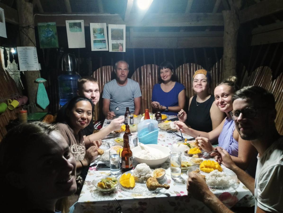 Lhoyjean Garden Hostel Batuan Bagian luar foto