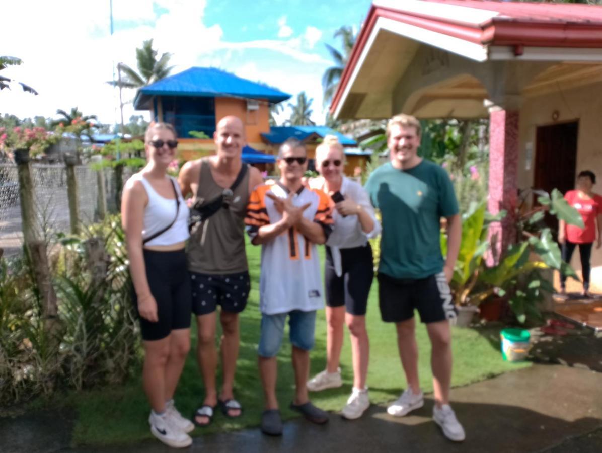 Lhoyjean Garden Hostel Batuan Bagian luar foto